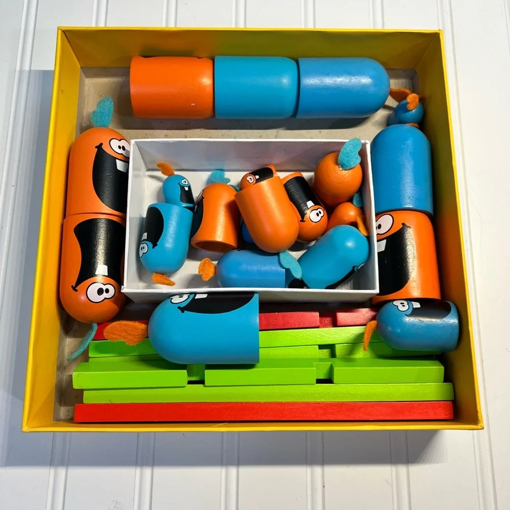 Blue Orange gobblet gobblers